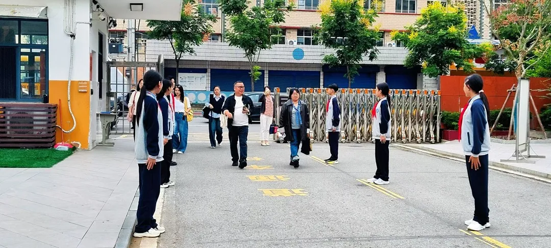 参会教师