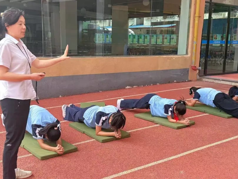蔡彩霞